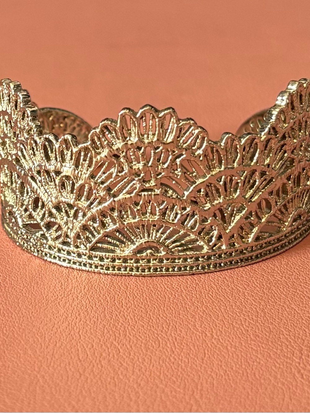 Chloe + Isabel Queen’s Lace Cuff Bracelet (silver color)